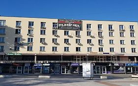 Хотел Дунав Свищов